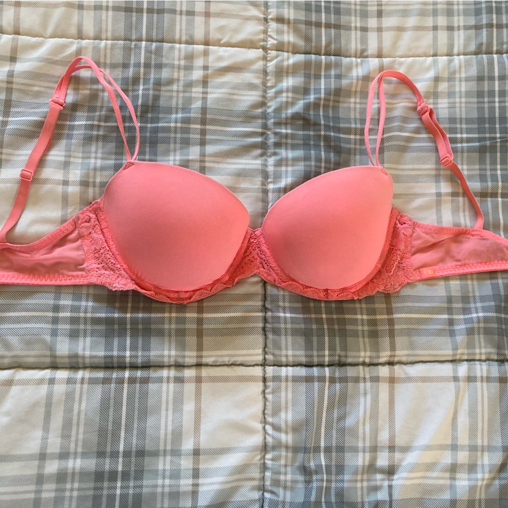 Victoria’s Secret    Neon orange T shirt Bra